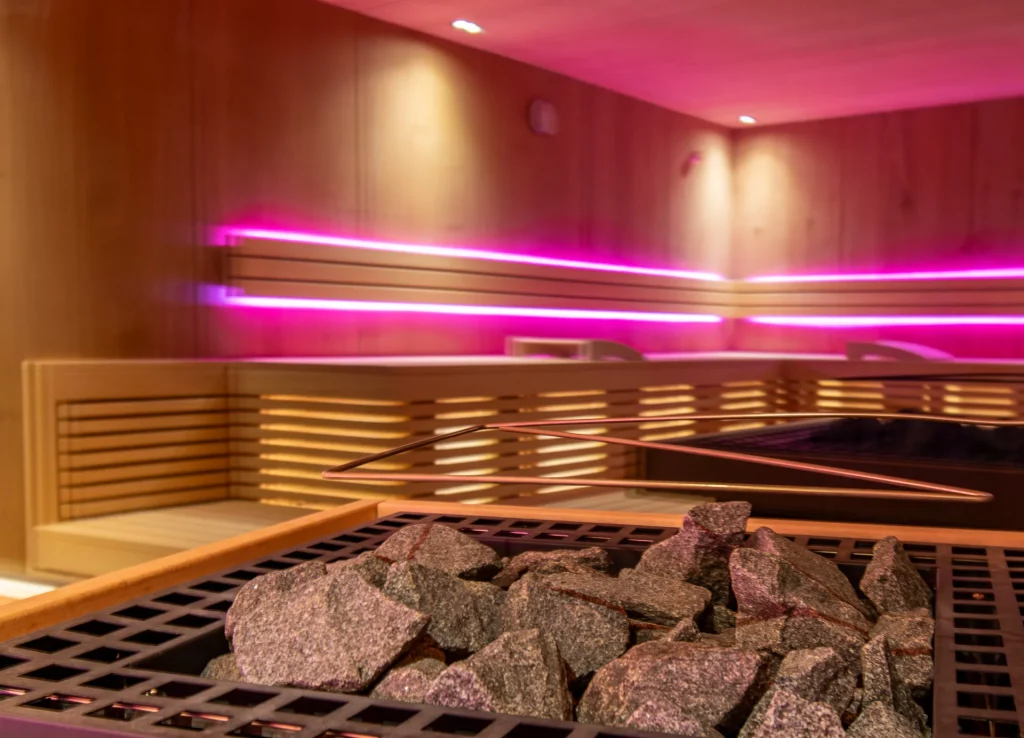 Saunakabine im Wellnesshotel Hohenrodt mit hochwertigem Saunaofen