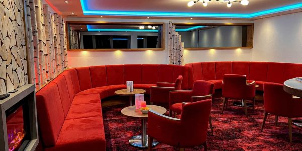 Bar-Lounge-Schwarzwald-Wellnesshotel-Hohenrodt