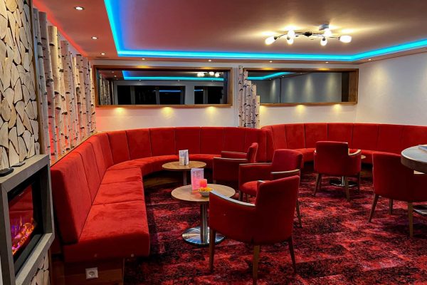 Bar-Lounge-Schwarzwald-Wellnesshotel-Hohenrodt