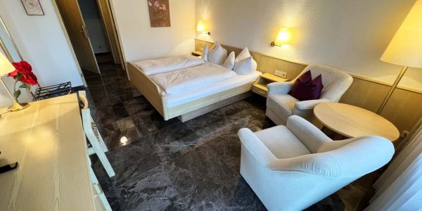 Doppelzimmer-Comfort-Schwarzwald-Wellnesshotel-Hohenrodt-9