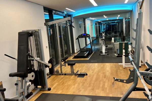 Fitness-Raum-Spa-Schwarzwald-Wellnesshotel-Hohenrodt-3