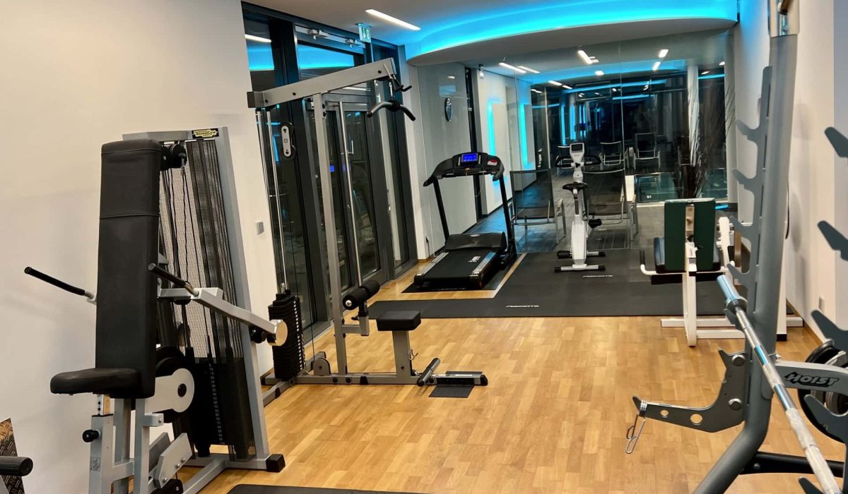 Fitness-Raum-Spa-Schwarzwald-Wellnesshotel-Hohenrodt-3