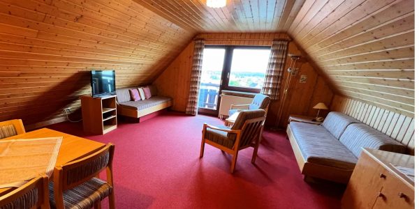 Schwarzwald-Apartment-Wohnzimmer-Wellnesshotel-Hohenrodt