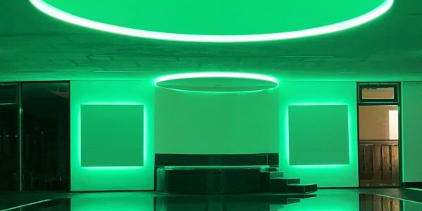 Schwimmbad-Hallenbad-LED-Schwarzwald-Wellnesshotel-Hohenrodt-14