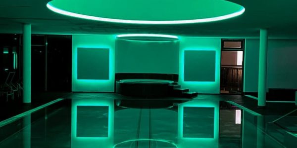 Schwimmbad-Hallenbad-LED-Schwarzwald-Wellnesshotel-Hohenrodt-18